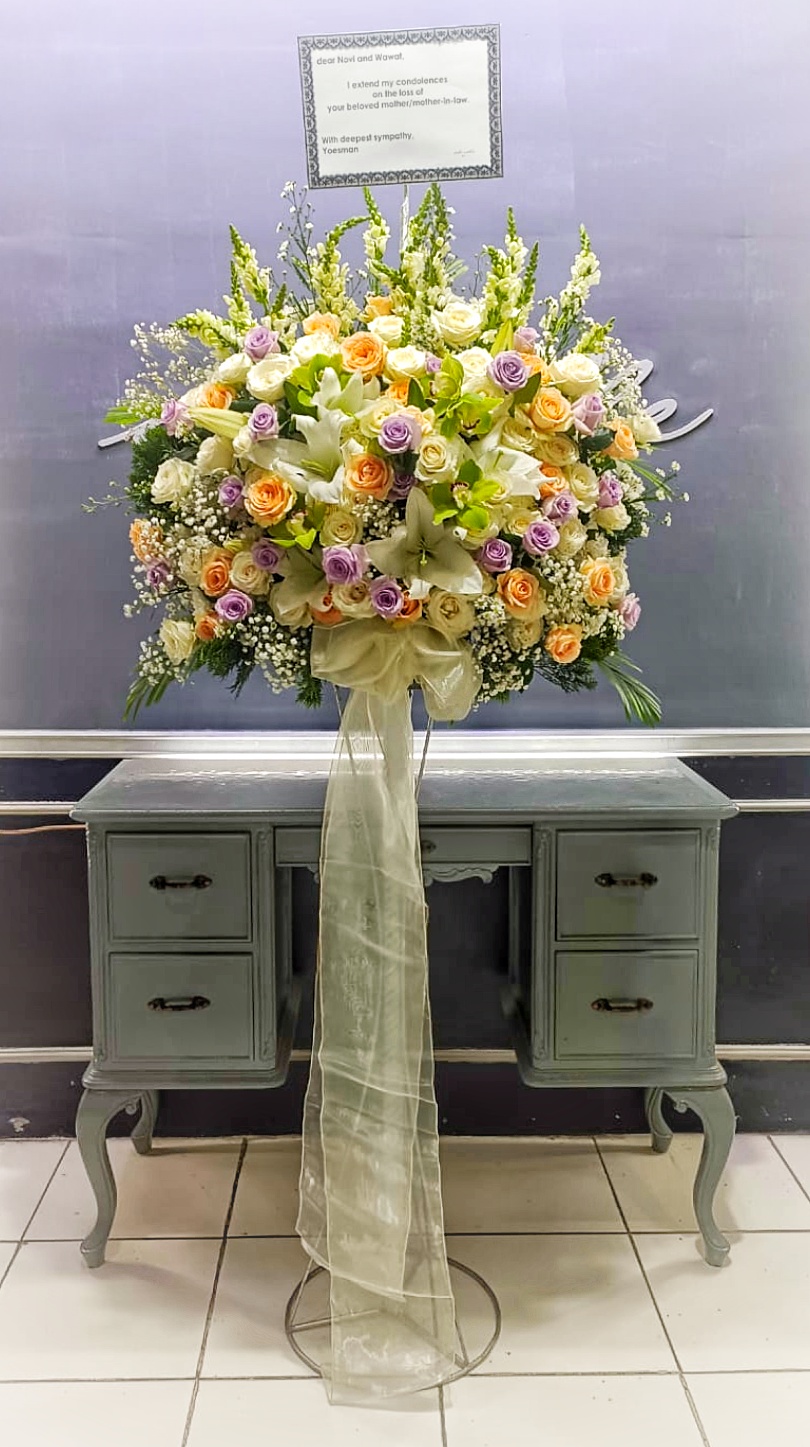 56515 standing flower lili, mawar dan anggrek